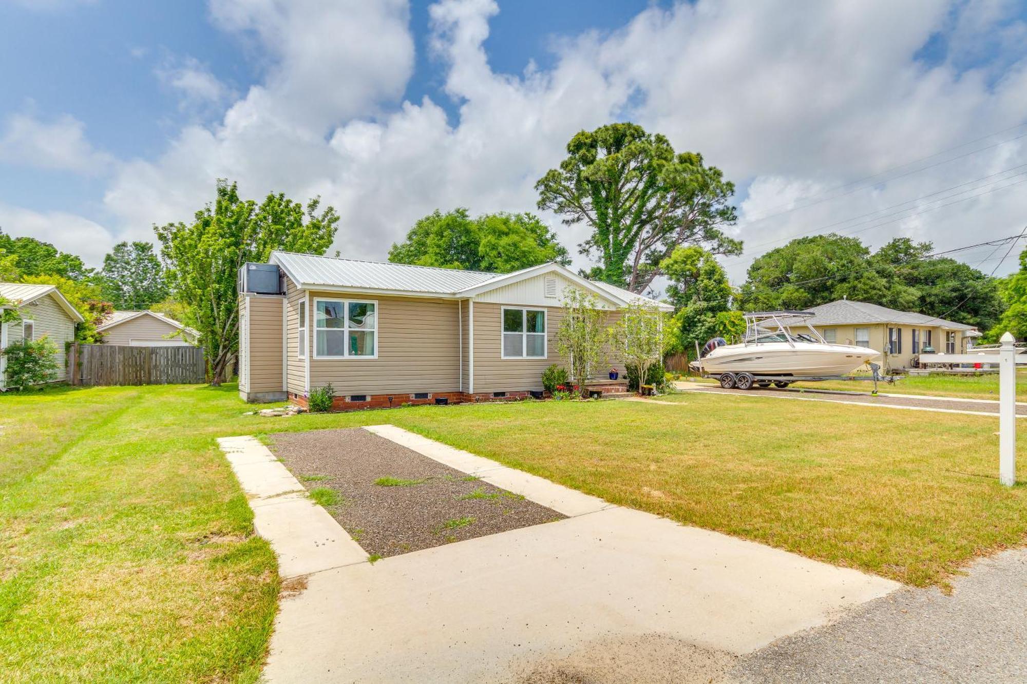 Pensacola Home With Private Spa Walk To Beach! Εξωτερικό φωτογραφία